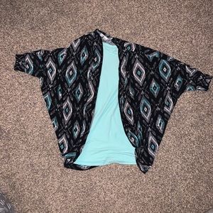 Short sleeve Aztec cardigan.